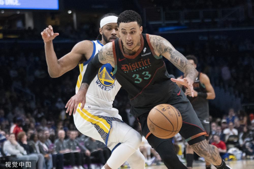 同时激发了 同时激发了