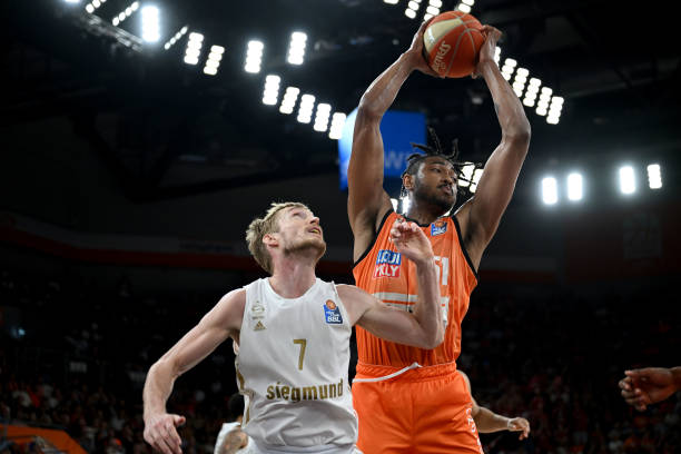 显得十分重 显得十分重