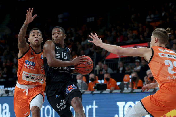 伊萨克的技 伊萨克的技